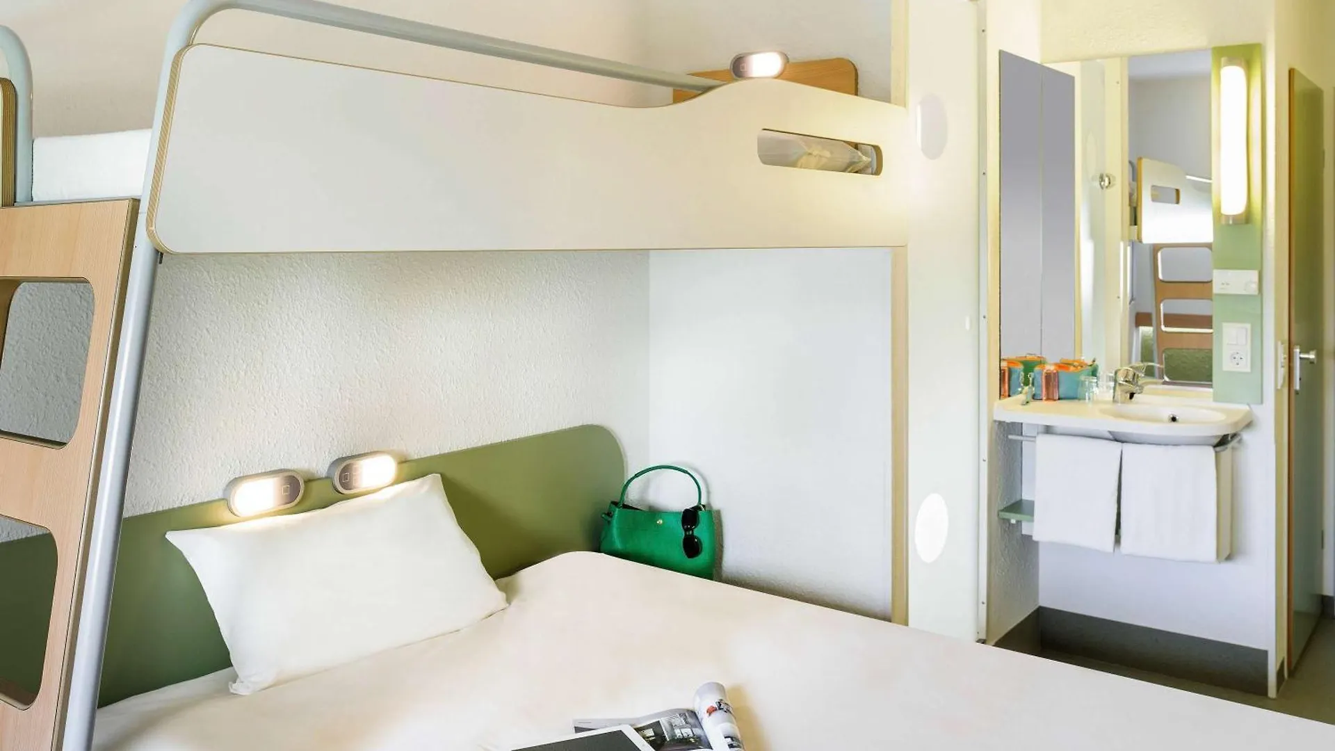 ** Hotel Ibis Budget Paris La Villette 19Eme França