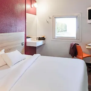 Hotell Hotelf1 Porte De Chatillon, Paris